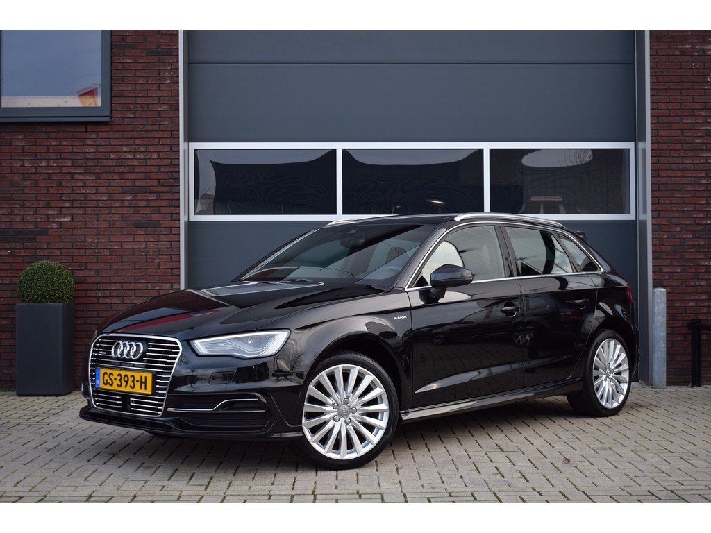 Stof Annoteren Druipend Audi A3 Sportback 1.4 E-Tron S-line Vol opties / RS-stoelen / Pano / B&O /  ACC - Hentra Auto's