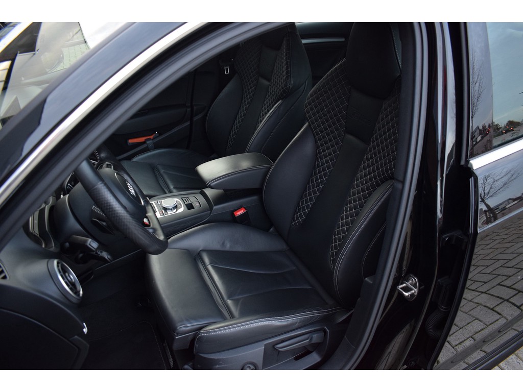 Stof Annoteren Druipend Audi A3 Sportback 1.4 E-Tron S-line Vol opties / RS-stoelen / Pano / B&O /  ACC - Hentra Auto's