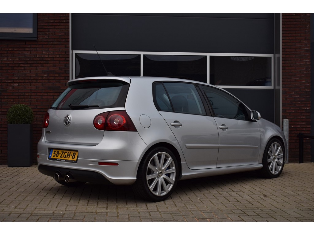 verticaal Maak avondeten bladerdeeg Volkswagen Golf R32 3.2 V6 4-Motion DSG 5-deurs - Hentra Auto's